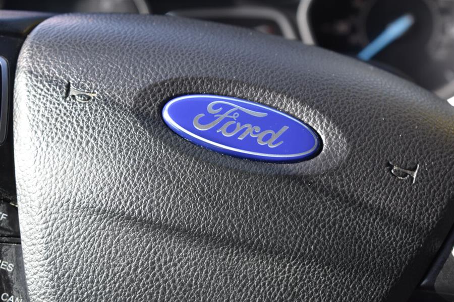 Used Ford Escape Titanium AWD 4dr SUV 2017 | Automania. Woodside, New York Used Ford Escape Titanium AWD 4dr SUV 2017 | Automania. Woodside, New York