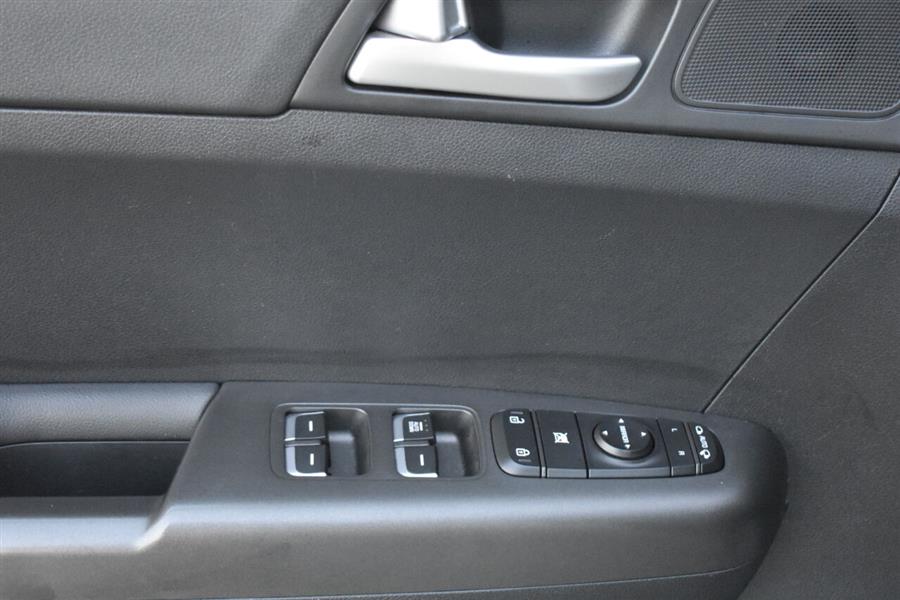 Used Kia Sportage LX AWD 4dr SUV 2020 | Automania. Woodside, New York Used Kia Sportage LX AWD 4dr SUV 2020 | Automania. Woodside, New York