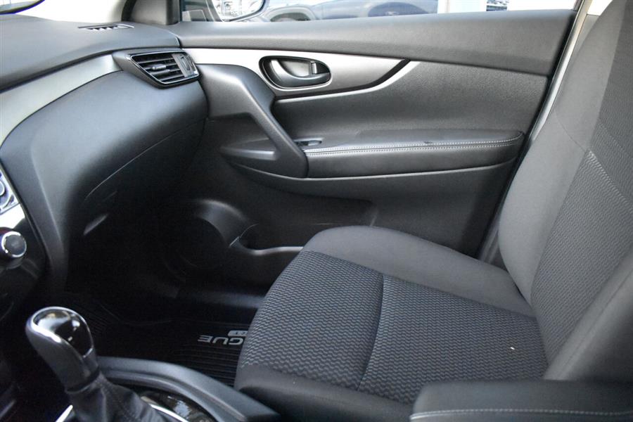 Used Nissan Rogue Sport S AWD 4dr Crossover 2019 | Automania. Woodside, New York Used Nissan Rogue Sport S AWD 4dr Crossover 2019 | Automania. Woodside, New York