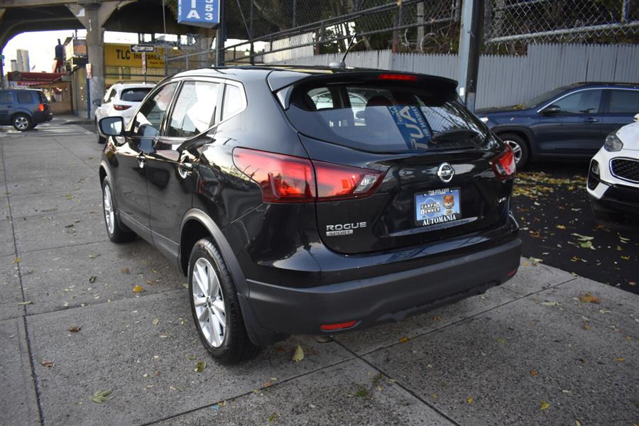 Used Nissan Rogue Sport S AWD 4dr Crossover 2019 | Automania. Woodside, New York Used Nissan Rogue Sport S AWD 4dr Crossover 2019 | Automania. Woodside, New York