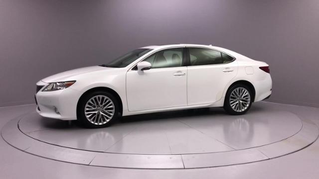 Used Lexus Es 350 4dr Sdn 2013 | J&M Automotive Sls&Svc LLC. Naugatuck, Connecticut Used Lexus Es 350 4dr Sdn 2013 | J&M Automotive Sls&Svc LLC. Naugatuck, Connecticut