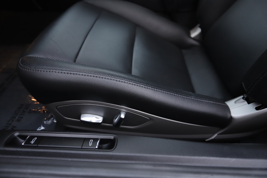 Used Porsche 911 2dr Cpe Carrera 2015 | Meccanic Shop North Inc. North Salem, New York Used Porsche 911 2dr Cpe Carrera 2015 | Meccanic Shop North Inc. North Salem, New York