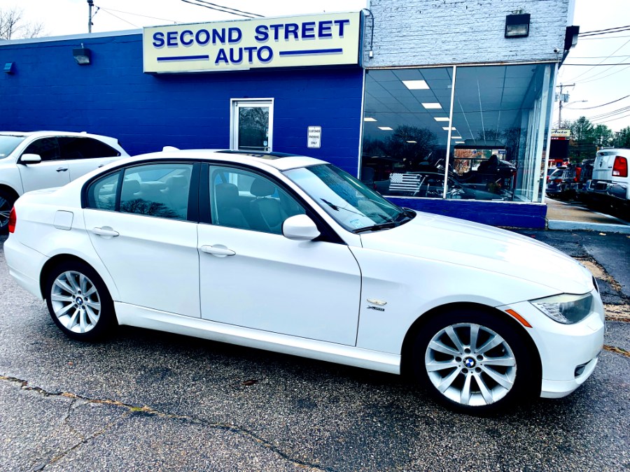 Used BMW 3 Series 4dr Sdn 328i xDrive AWD SULEV 2011 | Second Street Auto Sales Inc. Manchester, New Hampshire