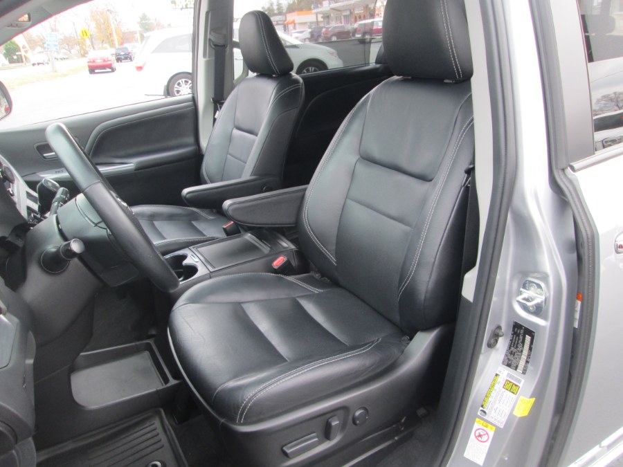2018 Toyota Sienna SE Premium FWD 8-Passenger (Natl), available for sale in Levittown, Pennsylvania | Levittown Auto. Levittown, Pennsylvania 2018 Toyota Sienna SE Premium FWD 8-Passenger (Natl), available for sale in Levittown, Pennsylvania | Levittown Auto. Levittown, Pennsylvania
