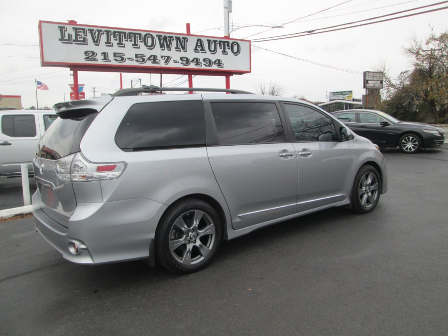 2018 Toyota Sienna SE Premium FWD 8-Passenger (Natl), available for sale in Levittown, Pennsylvania | Levittown Auto. Levittown, Pennsylvania 2018 Toyota Sienna SE Premium FWD 8-Passenger (Natl), available for sale in Levittown, Pennsylvania | Levittown Auto. Levittown, Pennsylvania