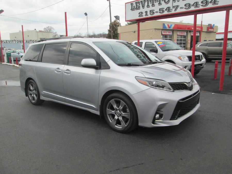 2018 Toyota Sienna SE Premium FWD 8-Passenger (Natl), available for sale in Levittown, Pennsylvania | Levittown Auto. Levittown, Pennsylvania 2018 Toyota Sienna SE Premium FWD 8-Passenger (Natl), available for sale in Levittown, Pennsylvania | Levittown Auto. Levittown, Pennsylvania
