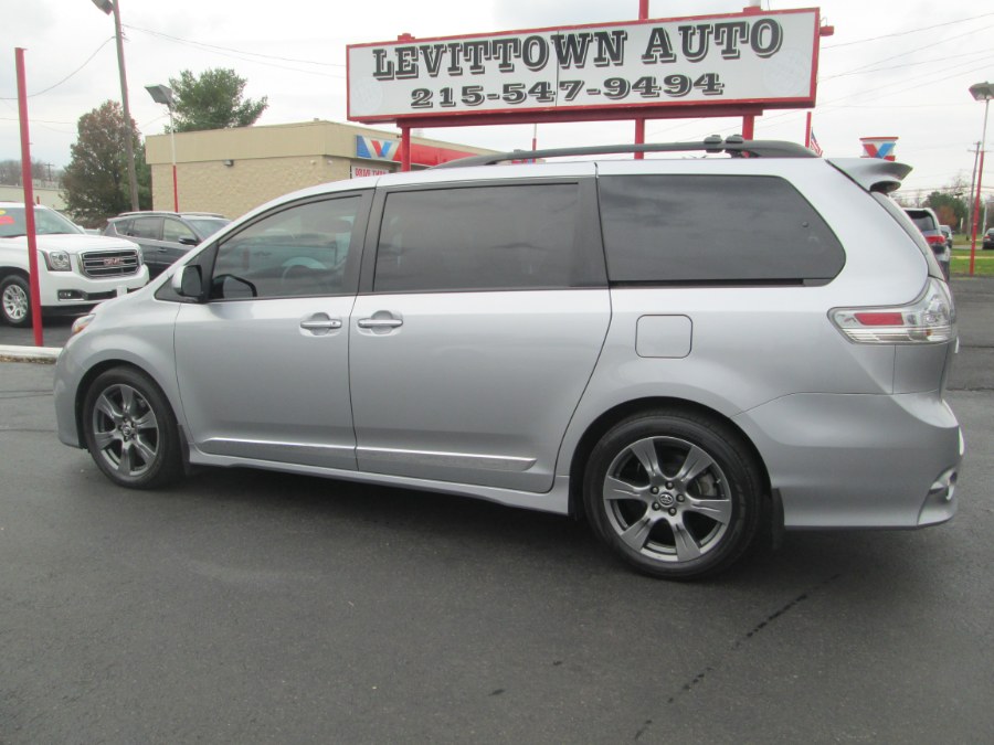 2018 Toyota Sienna SE Premium FWD 8-Passenger (Natl), available for sale in Levittown, Pennsylvania | Levittown Auto. Levittown, Pennsylvania 2018 Toyota Sienna SE Premium FWD 8-Passenger (Natl), available for sale in Levittown, Pennsylvania | Levittown Auto. Levittown, Pennsylvania