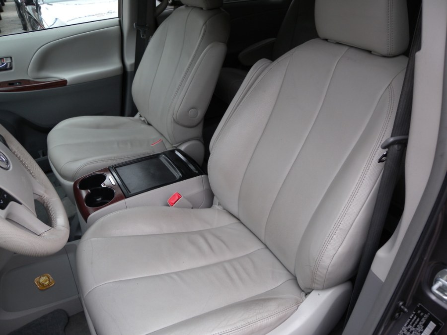 Used Toyota Sienna 5dr 8-Pass Van V6 XLE FWD 2014 | Carsbuck Inc.. Brooklyn, New York Used Toyota Sienna 5dr 8-Pass Van V6 XLE FWD 2014 | Carsbuck Inc.. Brooklyn, New York