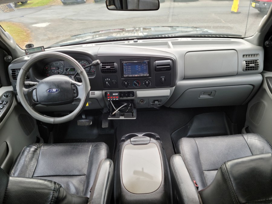 Used Ford Super Duty F-250 Lariat Crew Cab 4WD 6.0 Power Stroke Diesel LOADED 2006 | Toro Auto. East Windsor, Connecticut Used Ford Super Duty F-250 Lariat Crew Cab 4WD 6.0 Power Stroke Diesel LOADED 2006 | Toro Auto. East Windsor, Connecticut
