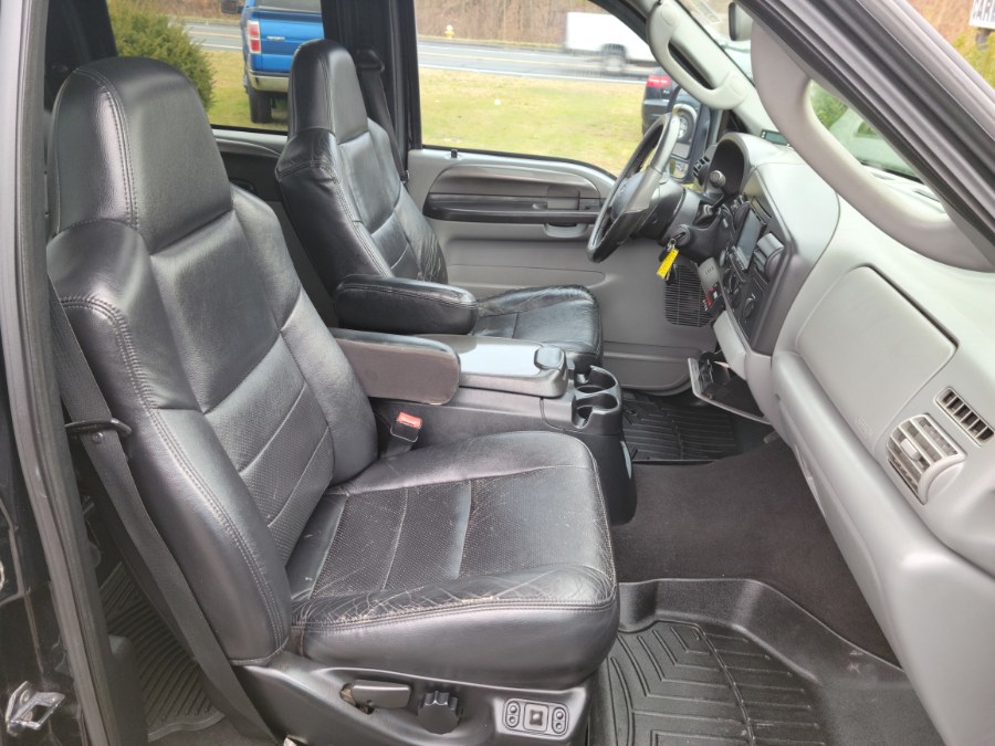 Used Ford Super Duty F-250 Lariat Crew Cab 4WD 6.0 Power Stroke Diesel LOADED 2006 | Toro Auto. East Windsor, Connecticut Used Ford Super Duty F-250 Lariat Crew Cab 4WD 6.0 Power Stroke Diesel LOADED 2006 | Toro Auto. East Windsor, Connecticut