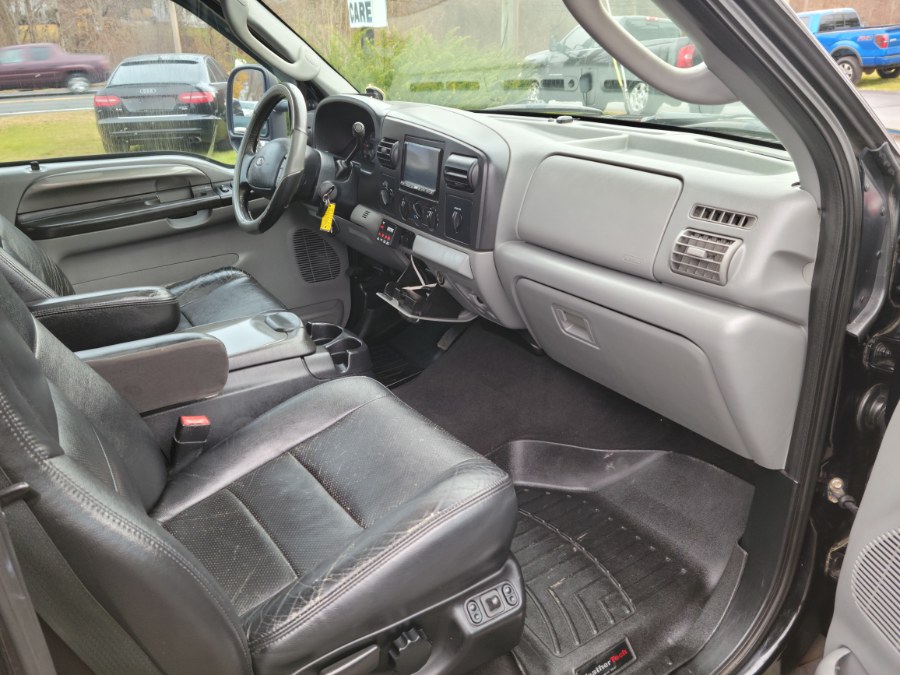Used Ford Super Duty F-250 Lariat Crew Cab 4WD 6.0 Power Stroke Diesel LOADED 2006 | Toro Auto. East Windsor, Connecticut Used Ford Super Duty F-250 Lariat Crew Cab 4WD 6.0 Power Stroke Diesel LOADED 2006 | Toro Auto. East Windsor, Connecticut