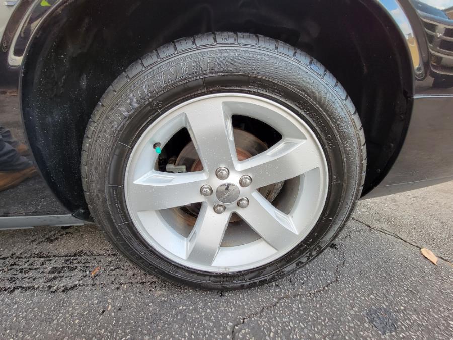 Used Dodge Challenger 2dr Cpe R/T Classic 2011 | Eugen's Auto Sales & Repairs. Philadelphia, Pennsylvania Used Dodge Challenger 2dr Cpe R/T Classic 2011 | Eugen's Auto Sales & Repairs. Philadelphia, Pennsylvania
