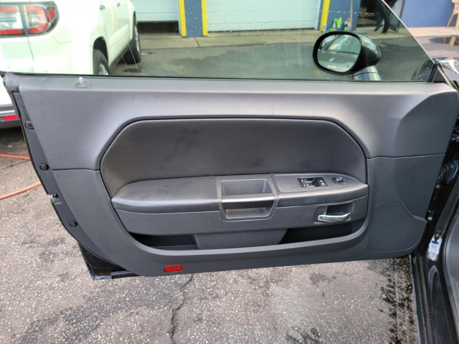 Used Dodge Challenger 2dr Cpe R/T Classic 2011 | Eugen's Auto Sales & Repairs. Philadelphia, Pennsylvania Used Dodge Challenger 2dr Cpe R/T Classic 2011 | Eugen's Auto Sales & Repairs. Philadelphia, Pennsylvania