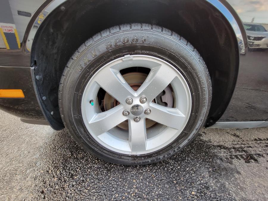 Used Dodge Challenger 2dr Cpe R/T Classic 2011 | Eugen's Auto Sales & Repairs. Philadelphia, Pennsylvania Used Dodge Challenger 2dr Cpe R/T Classic 2011 | Eugen's Auto Sales & Repairs. Philadelphia, Pennsylvania