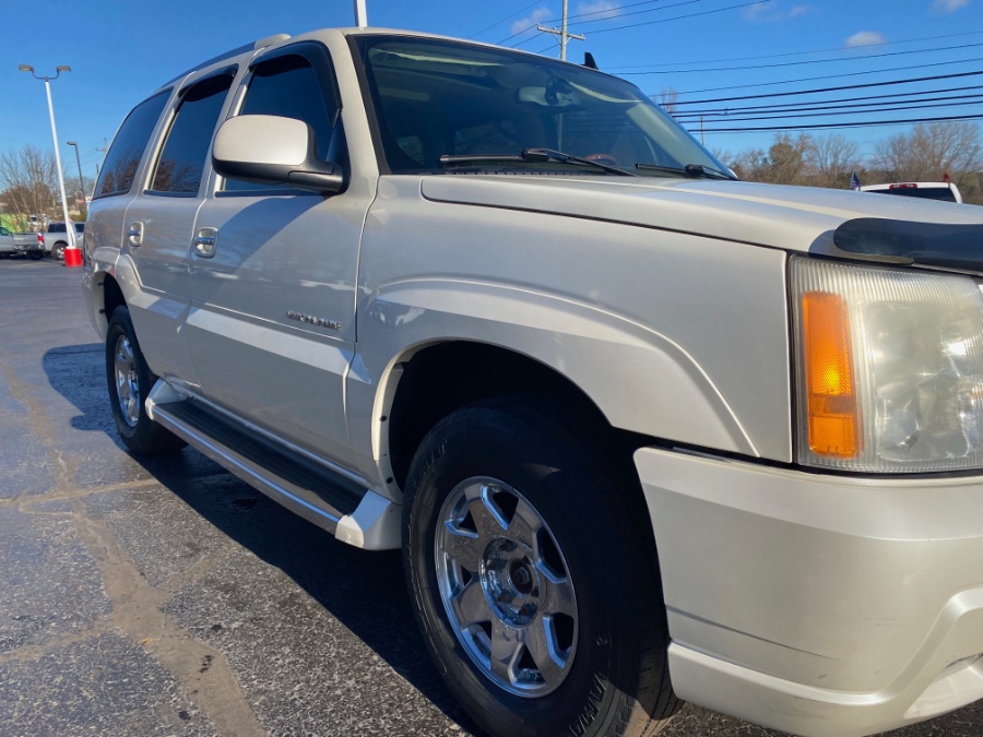Used Cadillac Escalade 4dr AWD 2006 | Marsh Auto Sales LLC. Ortonville, Michigan Used Cadillac Escalade 4dr AWD 2006 | Marsh Auto Sales LLC. Ortonville, Michigan