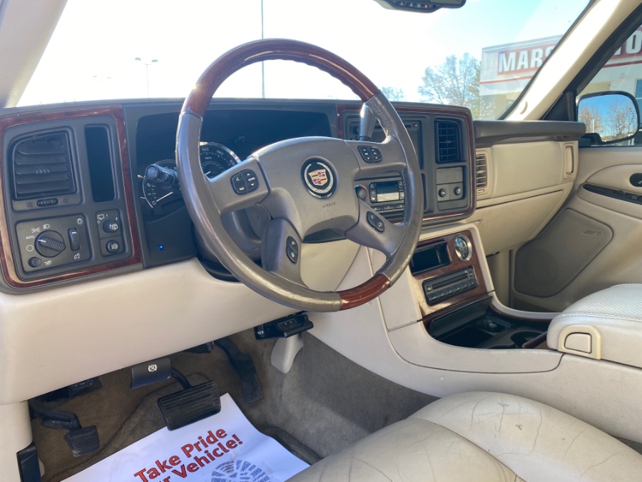 Used Cadillac Escalade 4dr AWD 2006 | Marsh Auto Sales LLC. Ortonville, Michigan Used Cadillac Escalade 4dr AWD 2006 | Marsh Auto Sales LLC. Ortonville, Michigan