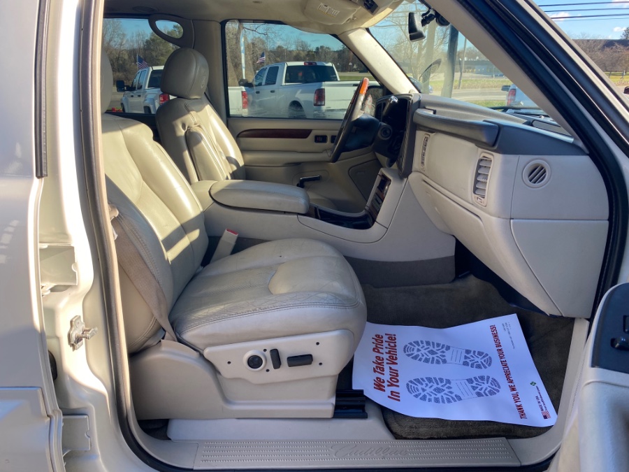 Used Cadillac Escalade 4dr AWD 2006 | Marsh Auto Sales LLC. Ortonville, Michigan Used Cadillac Escalade 4dr AWD 2006 | Marsh Auto Sales LLC. Ortonville, Michigan