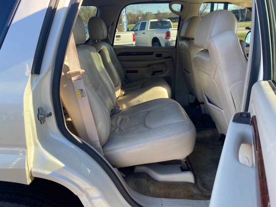 Used Cadillac Escalade 4dr AWD 2006 | Marsh Auto Sales LLC. Ortonville, Michigan Used Cadillac Escalade 4dr AWD 2006 | Marsh Auto Sales LLC. Ortonville, Michigan