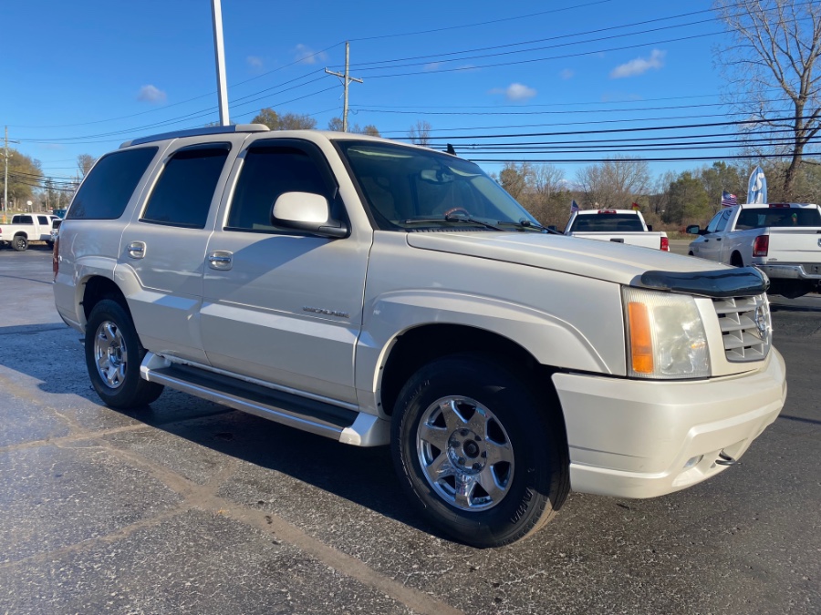 Used Cadillac Escalade 4dr AWD 2006 | Marsh Auto Sales LLC. Ortonville, Michigan Used Cadillac Escalade 4dr AWD 2006 | Marsh Auto Sales LLC. Ortonville, Michigan