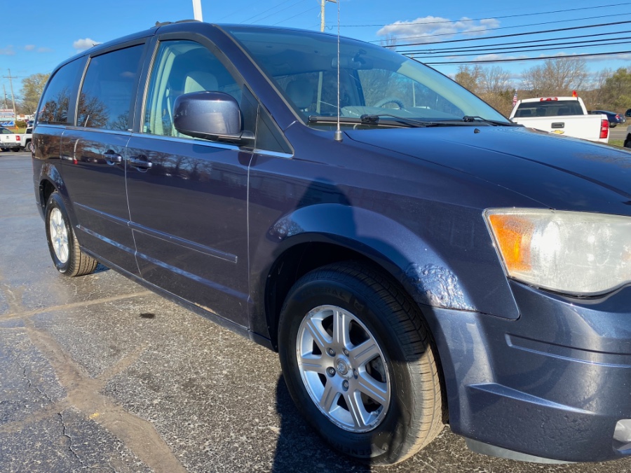 Used Chrysler Town & Country 4dr Wgn Touring 2008 | Marsh Auto Sales LLC. Ortonville, Michigan Used Chrysler Town & Country 4dr Wgn Touring 2008 | Marsh Auto Sales LLC. Ortonville, Michigan