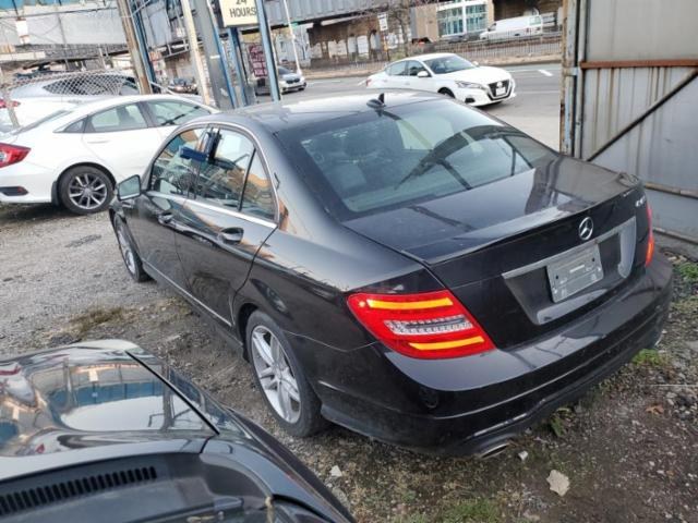 Used Mercedes-Benz C-Class 4dr Sdn C300 4MATIC 2013 | Luxury Motor Club. Franklin Square, New York Used Mercedes-Benz C-Class 4dr Sdn C300 4MATIC 2013 | Luxury Motor Club. Franklin Square, New York