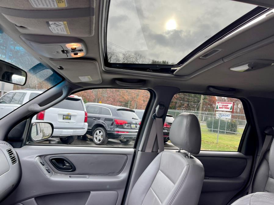 2002 Ford Escape 4dr 103" WB XLT 4WD Sport, available for sale in South Windsor, Connecticut | Mike And Tony Auto Sales, Inc. South Windsor, Connecticut 2002 Ford Escape 4dr 103" WB XLT 4WD Sport, available for sale in South Windsor, Connecticut | Mike And Tony Auto Sales, Inc. South Windsor, Connecticut