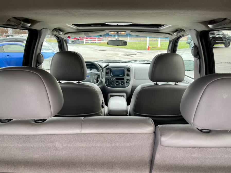 2002 Ford Escape 4dr 103" WB XLT 4WD Sport, available for sale in South Windsor, Connecticut | Mike And Tony Auto Sales, Inc. South Windsor, Connecticut 2002 Ford Escape 4dr 103" WB XLT 4WD Sport, available for sale in South Windsor, Connecticut | Mike And Tony Auto Sales, Inc. South Windsor, Connecticut