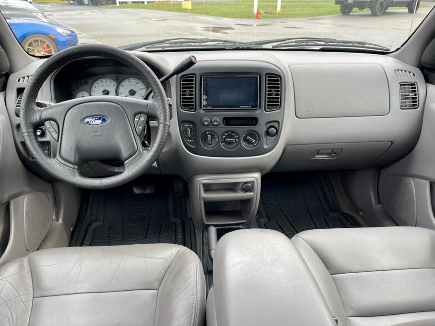 2002 Ford Escape 4dr 103" WB XLT 4WD Sport, available for sale in South Windsor, Connecticut | Mike And Tony Auto Sales, Inc. South Windsor, Connecticut 2002 Ford Escape 4dr 103" WB XLT 4WD Sport, available for sale in South Windsor, Connecticut | Mike And Tony Auto Sales, Inc. South Windsor, Connecticut