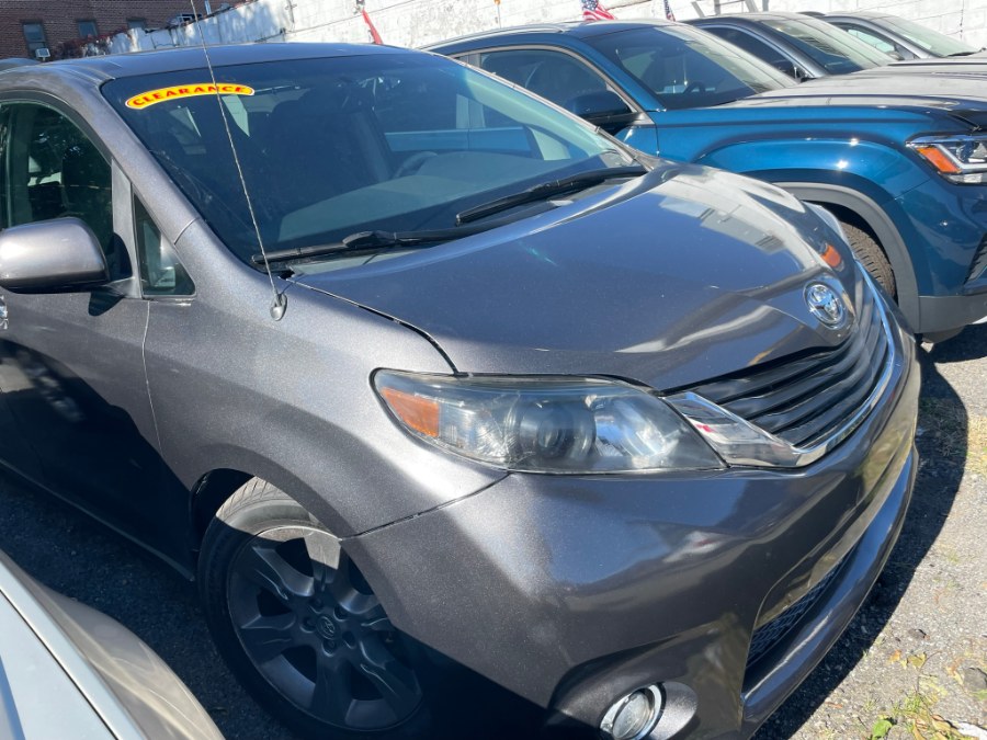 Used Toyota Sienna 5dr 8-Pass Van V6 SE FWD (Natl) 2013 | Wide World Inc. Brooklyn, New York Used Toyota Sienna 5dr 8-Pass Van V6 SE FWD (Natl) 2013 | Wide World Inc. Brooklyn, New York