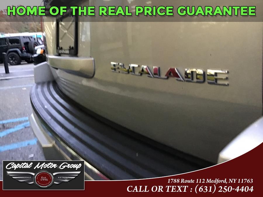 Used Cadillac Escalade AWD 4dr Luxury 2011 | Capital Motor Group Inc. Medford, New York Used Cadillac Escalade AWD 4dr Luxury 2011 | Capital Motor Group Inc. Medford, New York