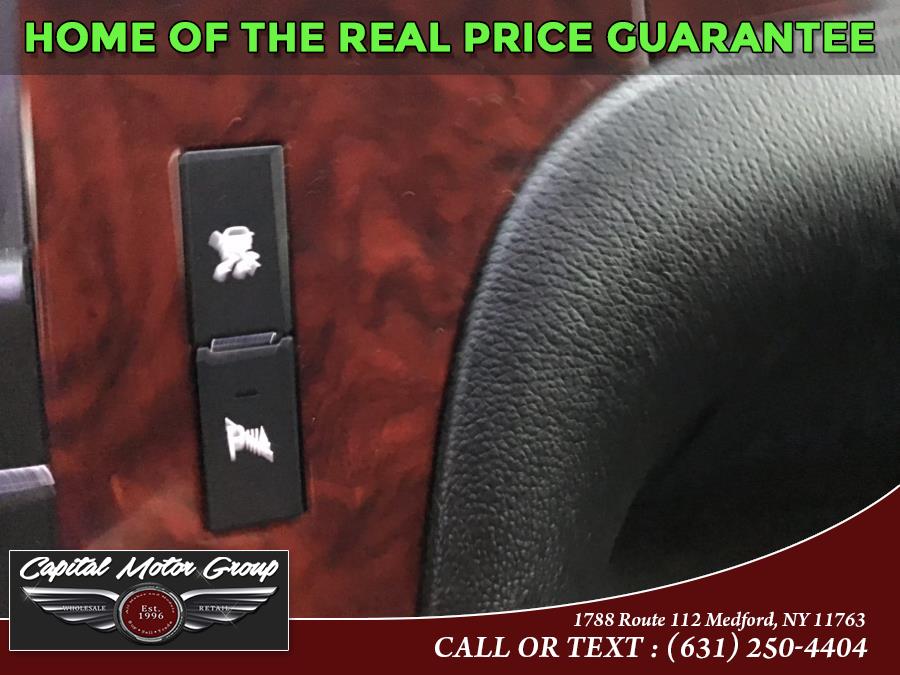 Used Cadillac Escalade AWD 4dr Luxury 2011 | Capital Motor Group Inc. Medford, New York Used Cadillac Escalade AWD 4dr Luxury 2011 | Capital Motor Group Inc. Medford, New York