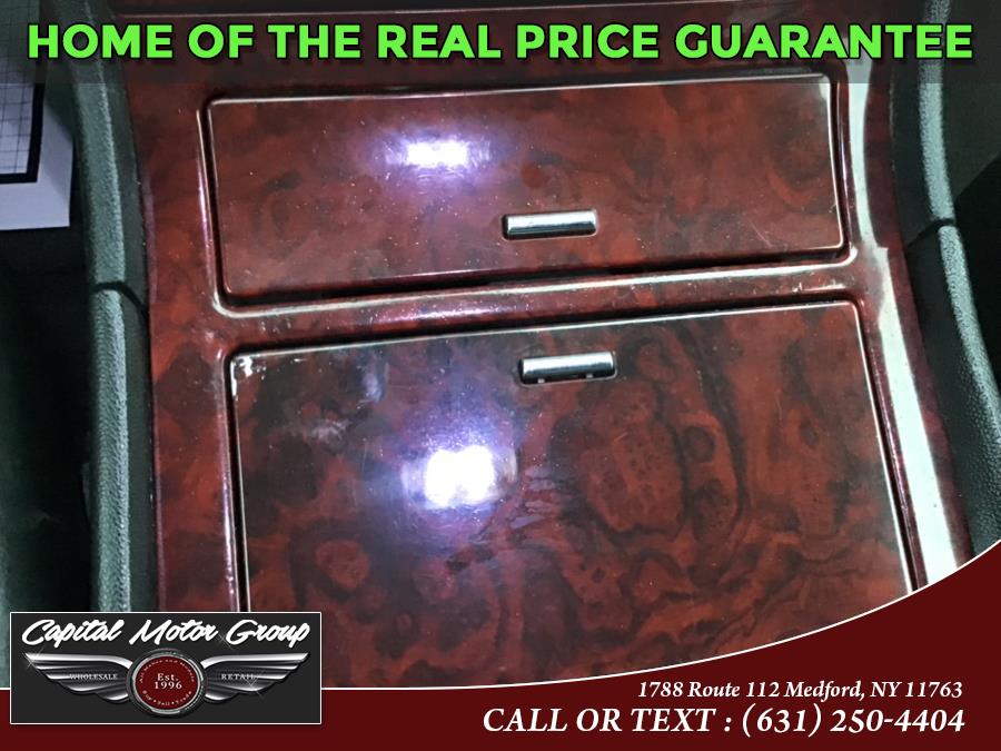 Used Cadillac Escalade AWD 4dr Luxury 2011 | Capital Motor Group Inc. Medford, New York Used Cadillac Escalade AWD 4dr Luxury 2011 | Capital Motor Group Inc. Medford, New York