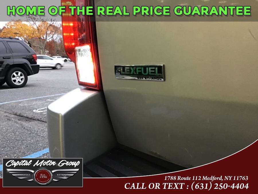 Used Cadillac Escalade AWD 4dr Luxury 2011 | Capital Motor Group Inc. Medford, New York Used Cadillac Escalade AWD 4dr Luxury 2011 | Capital Motor Group Inc. Medford, New York