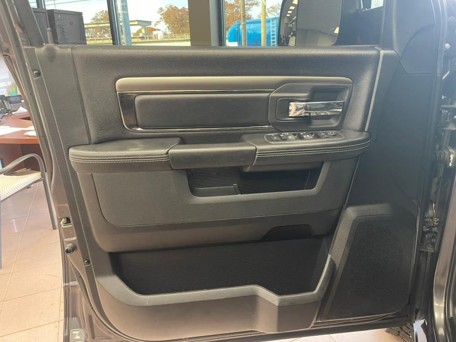 Used Ram 1500 SPORT 4x4 Crew Cab 5''7" Box 2017 | Power Motors East. Massapequa Park, New York Used Ram 1500 SPORT 4x4 Crew Cab 5''7" Box 2017 | Power Motors East. Massapequa Park, New York