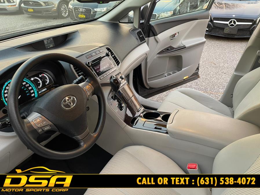 2010 Toyota Venza 4dr Wgn V6 FWD, available for sale in Commack, New York | DSA Motor Sports Corp. Commack, New York 2010 Toyota Venza 4dr Wgn V6 FWD, available for sale in Commack, New York | DSA Motor Sports Corp. Commack, New York