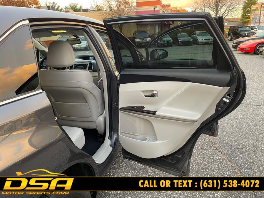 2010 Toyota Venza 4dr Wgn V6 FWD, available for sale in Commack, New York | DSA Motor Sports Corp. Commack, New York 2010 Toyota Venza 4dr Wgn V6 FWD, available for sale in Commack, New York | DSA Motor Sports Corp. Commack, New York