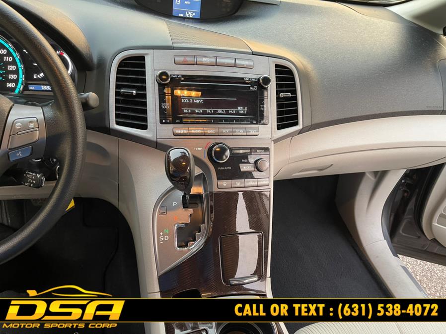2010 Toyota Venza 4dr Wgn V6 FWD, available for sale in Commack, New York | DSA Motor Sports Corp. Commack, New York 2010 Toyota Venza 4dr Wgn V6 FWD, available for sale in Commack, New York | DSA Motor Sports Corp. Commack, New York
