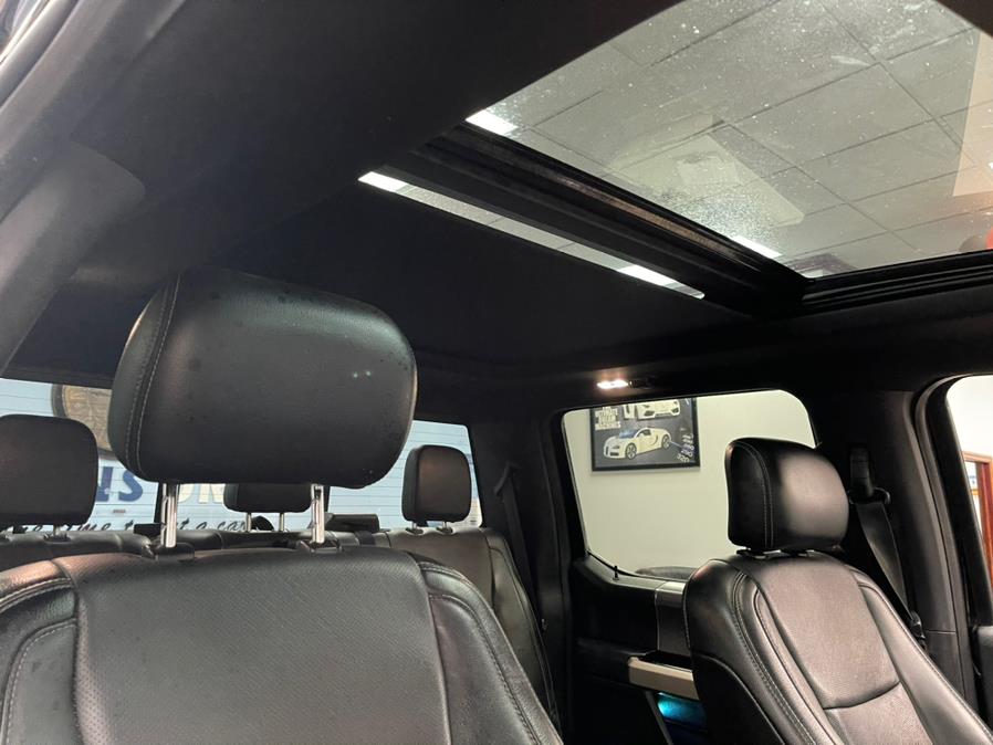 Used Ford F-150 Lariat 4WD SuperCrew 5.5'' Box 2017 | 5 Towns Drive. Inwood, New York Used Ford F-150 Lariat 4WD SuperCrew 5.5'' Box 2017 | 5 Towns Drive. Inwood, New York