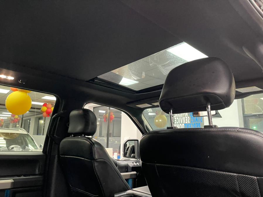 Used Ford F-150 Lariat 4WD SuperCrew 5.5'' Box 2017 | 5 Towns Drive. Inwood, New York Used Ford F-150 Lariat 4WD SuperCrew 5.5'' Box 2017 | 5 Towns Drive. Inwood, New York