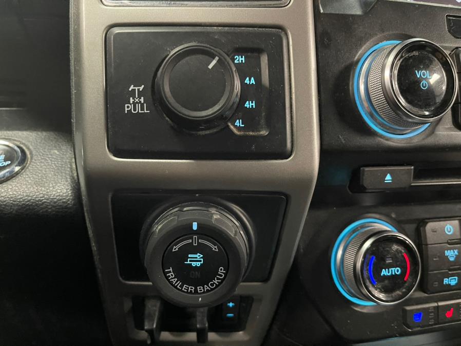 Used Ford F-150 Lariat 4WD SuperCrew 5.5'' Box 2017 | 5 Towns Drive. Inwood, New York Used Ford F-150 Lariat 4WD SuperCrew 5.5'' Box 2017 | 5 Towns Drive. Inwood, New York