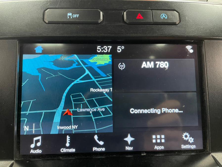 Used Ford F-150 Lariat 4WD SuperCrew 5.5'' Box 2017 | 5 Towns Drive. Inwood, New York Used Ford F-150 Lariat 4WD SuperCrew 5.5'' Box 2017 | 5 Towns Drive. Inwood, New York