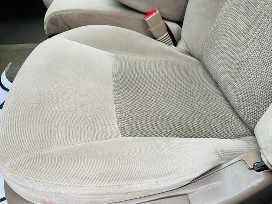 Used Ford Taurus 4dr Sdn SE 2006 | Supreme Automotive. New Britain, Connecticut Used Ford Taurus 4dr Sdn SE 2006 | Supreme Automotive. New Britain, Connecticut