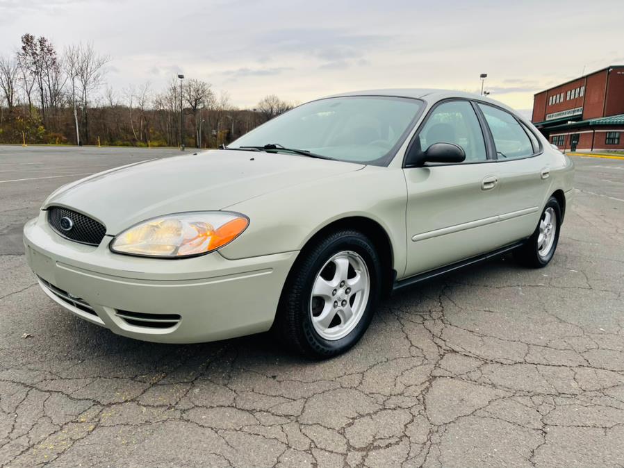 Used Ford Taurus 4dr Sdn SE 2006 | Supreme Automotive. New Britain, Connecticut Used Ford Taurus 4dr Sdn SE 2006 | Supreme Automotive. New Britain, Connecticut