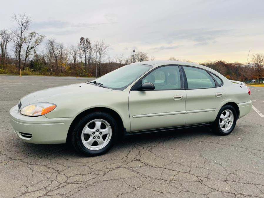 Used Ford Taurus 4dr Sdn SE 2006 | Supreme Automotive. New Britain, Connecticut Used Ford Taurus 4dr Sdn SE 2006 | Supreme Automotive. New Britain, Connecticut