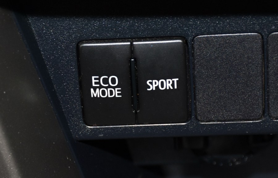 2013 Toyota RAV4 AWD 4dr XLE, available for sale in Waterbury, Connecticut | Highline Car Connection. Waterbury, Connecticut 2013 Toyota RAV4 AWD 4dr XLE, available for sale in Waterbury, Connecticut | Highline Car Connection. Waterbury, Connecticut
