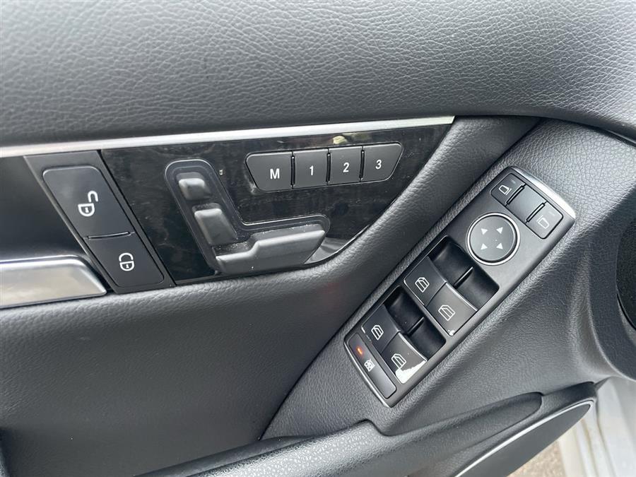 2013 Mercedes-Benz C-Class c300, available for sale in Stratford, Connecticut | Wiz Leasing Inc. Stratford, Connecticut 2013 Mercedes-Benz C-Class c300, available for sale in Stratford, Connecticut | Wiz Leasing Inc. Stratford, Connecticut