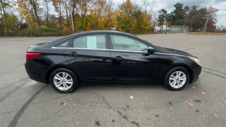 Used Hyundai Sonata 4dr Sdn 2.4L Auto GLS *Ltd Avail* 2013 | Wiz Leasing Inc. Stratford, Connecticut Used Hyundai Sonata 4dr Sdn 2.4L Auto GLS *Ltd Avail* 2013 | Wiz Leasing Inc. Stratford, Connecticut