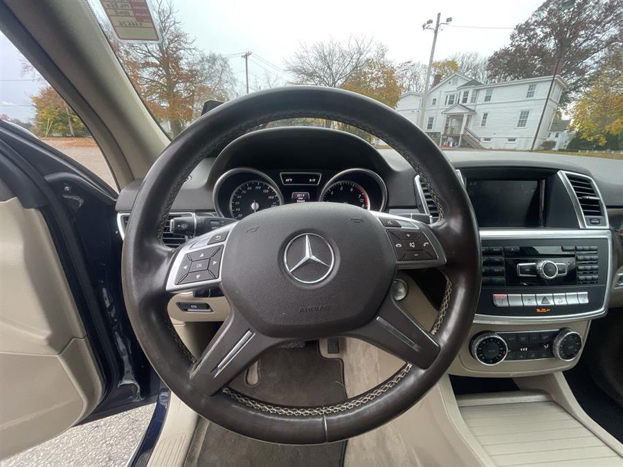 2015 Mercedes-Benz M-Class 4MATIC 4dr ML350, available for sale in Stratford, Connecticut | Wiz Leasing Inc. Stratford, Connecticut 2015 Mercedes-Benz M-Class 4MATIC 4dr ML350, available for sale in Stratford, Connecticut | Wiz Leasing Inc. Stratford, Connecticut