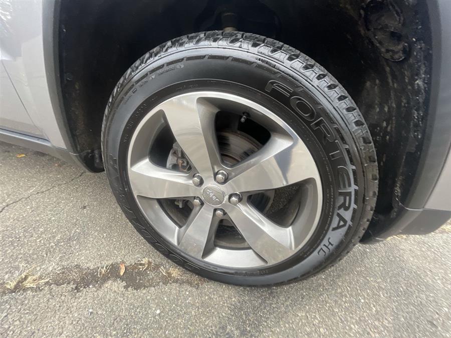 Used Jeep Grand Cherokee 4WD 4dr Limited 2016 | Wiz Leasing Inc. Stratford, Connecticut Used Jeep Grand Cherokee 4WD 4dr Limited 2016 | Wiz Leasing Inc. Stratford, Connecticut