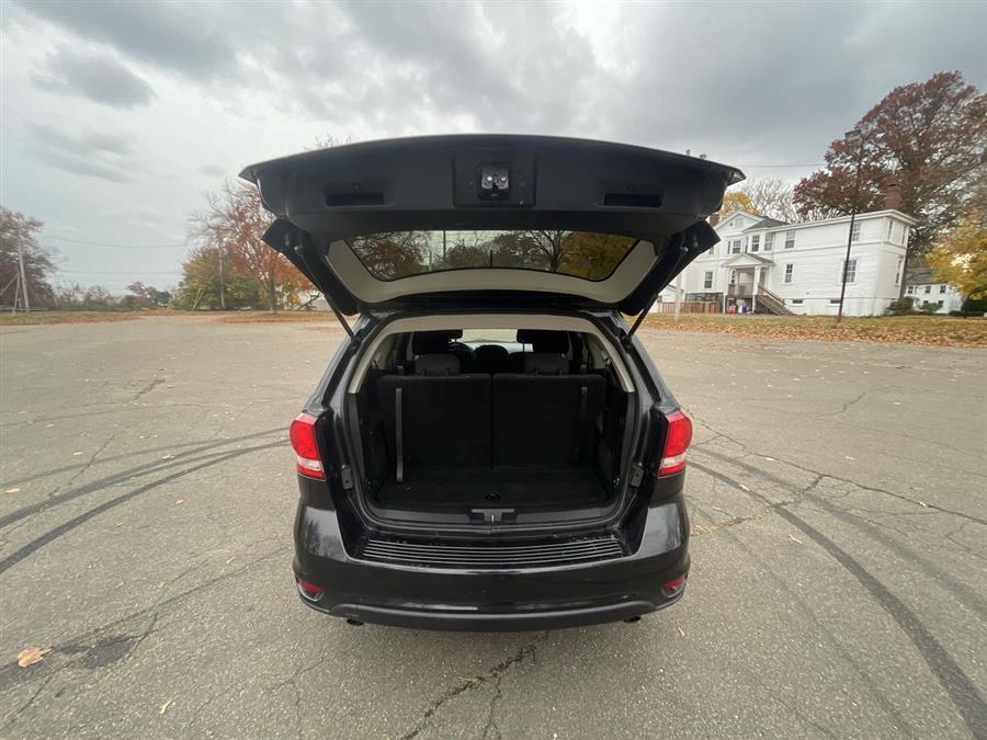 Used Dodge Journey AWD 4dr SXT 2013 | Wiz Leasing Inc. Stratford, Connecticut Used Dodge Journey AWD 4dr SXT 2013 | Wiz Leasing Inc. Stratford, Connecticut